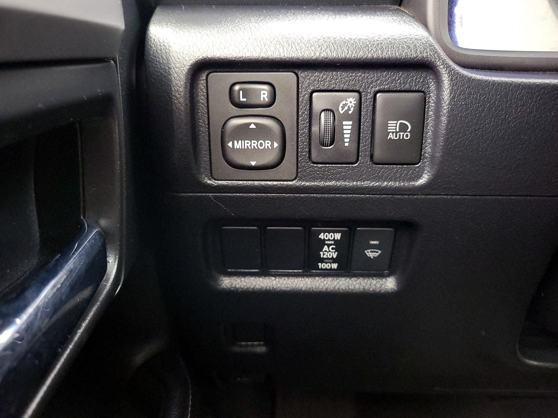 Thumbnail: 2022 Toyota 4Runner - 13