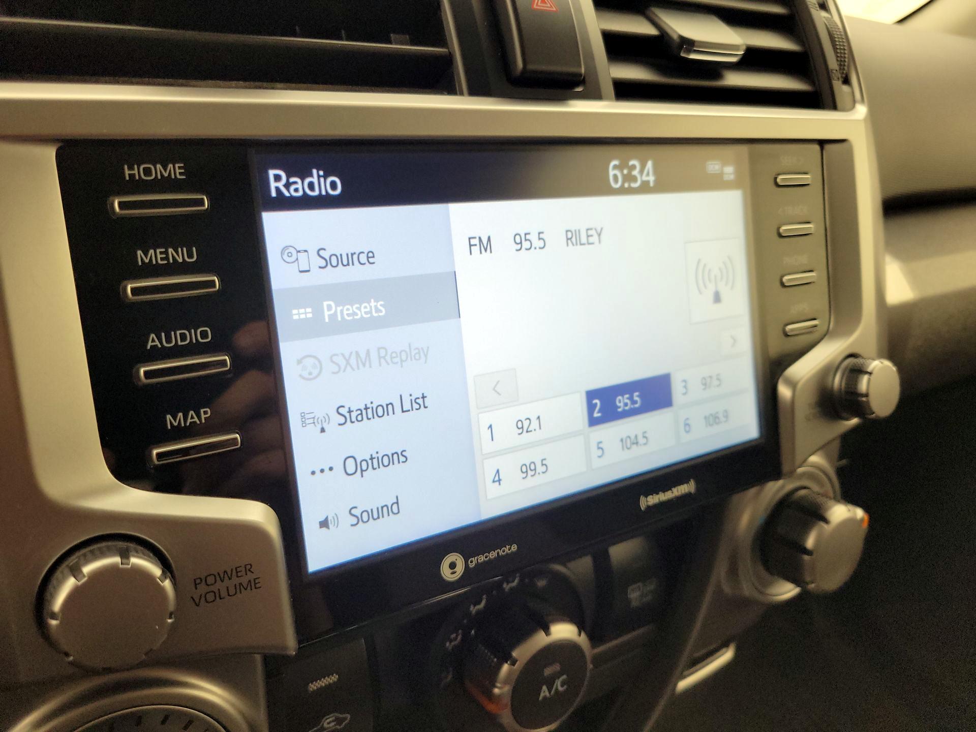 Thumbnail: 2022 Toyota 4Runner - 15