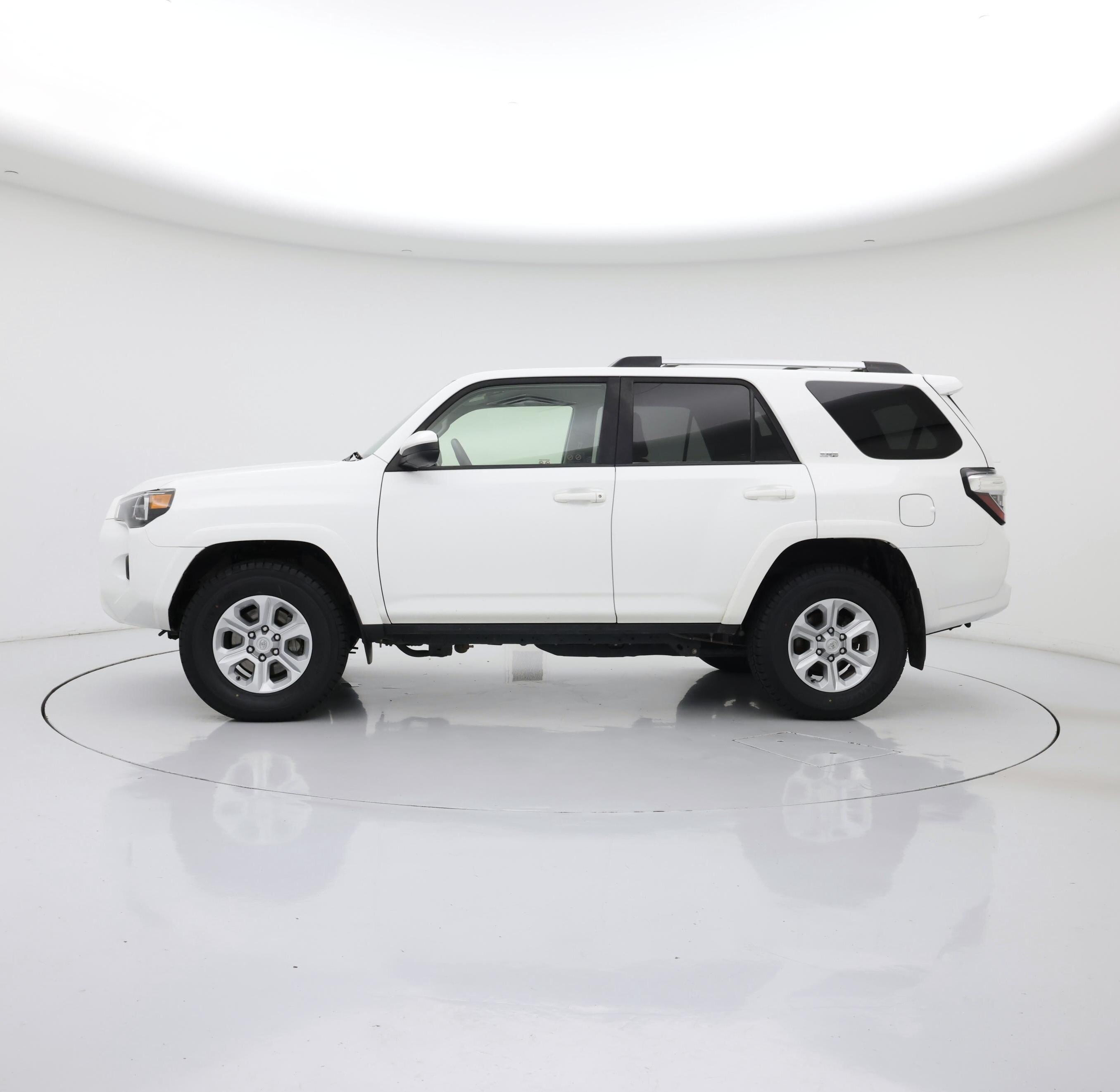 Thumbnail: 2022 Toyota 4Runner - 3