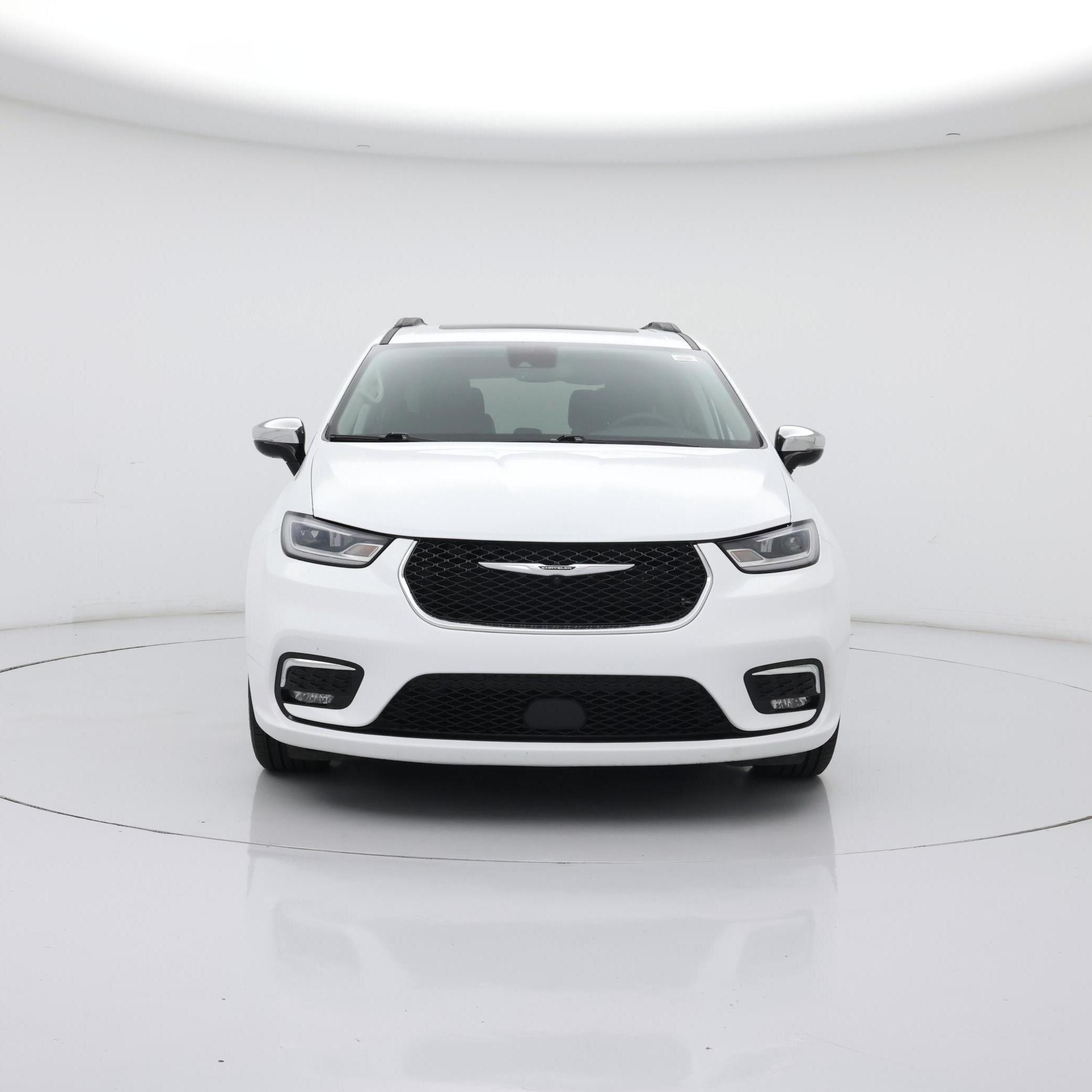 Thumbnail: 2023 Chrysler Pacifica - 5