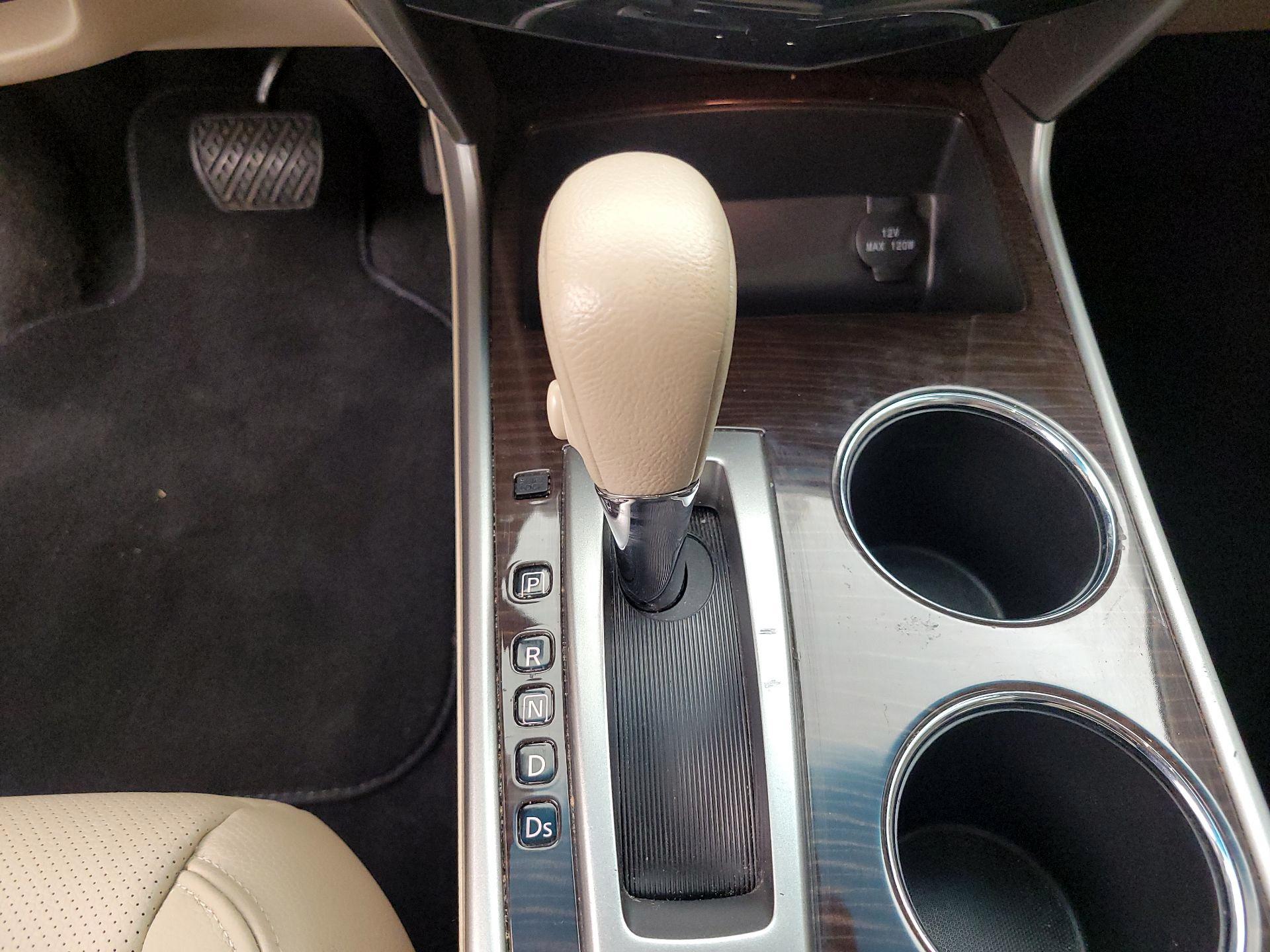 Thumbnail: 2015 Nissan Altima - 18