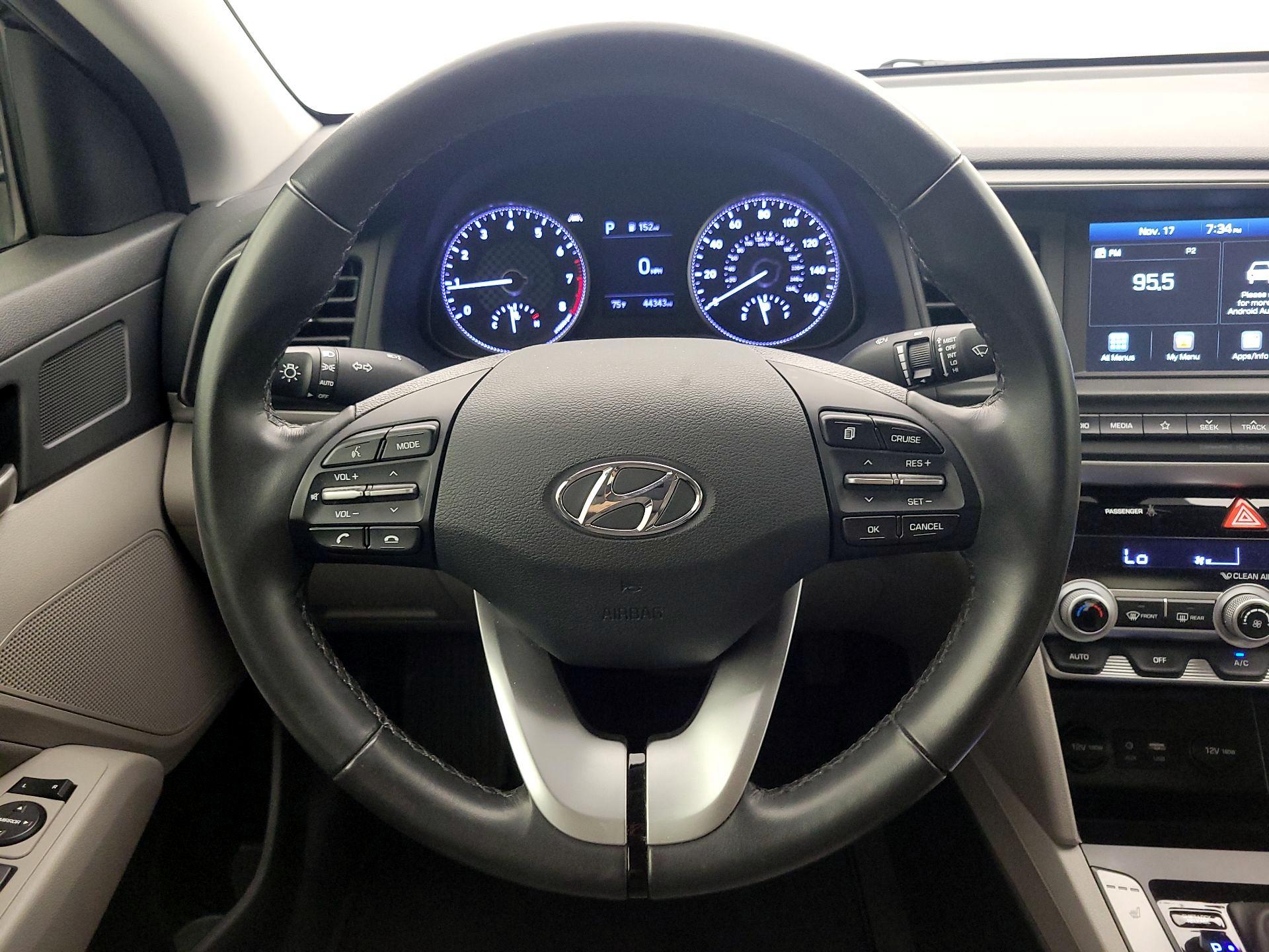 Thumbnail: 2020 Hyundai Elantra - 10