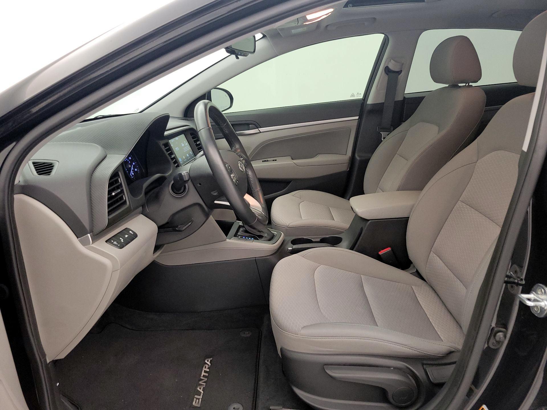 Thumbnail: 2020 Hyundai Elantra - 11