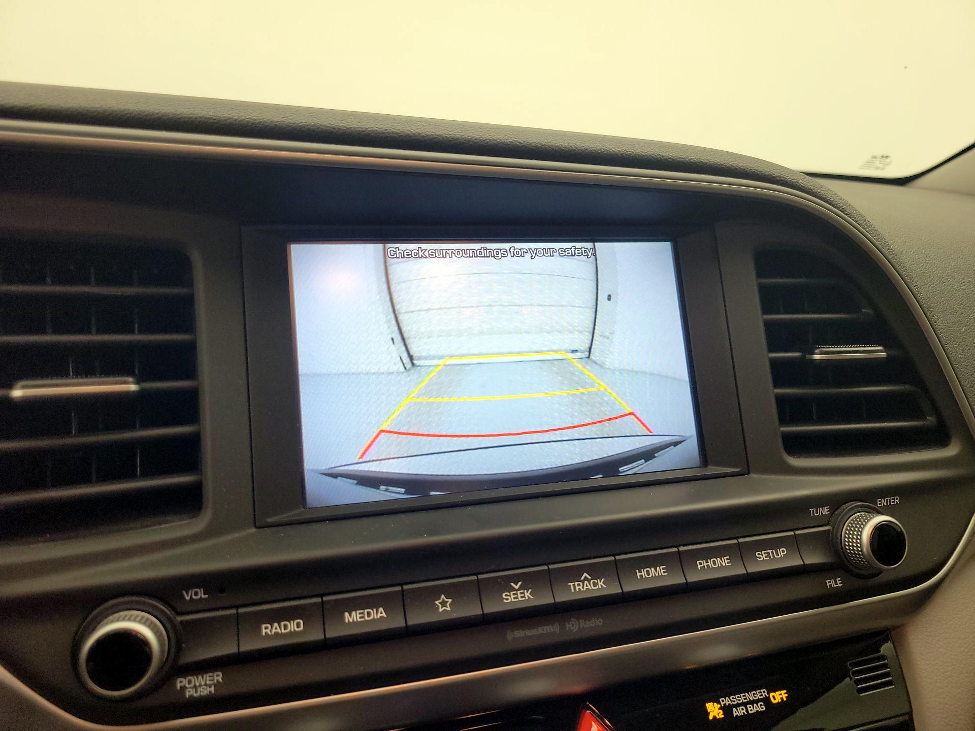 Thumbnail: 2020 Hyundai Elantra - 14