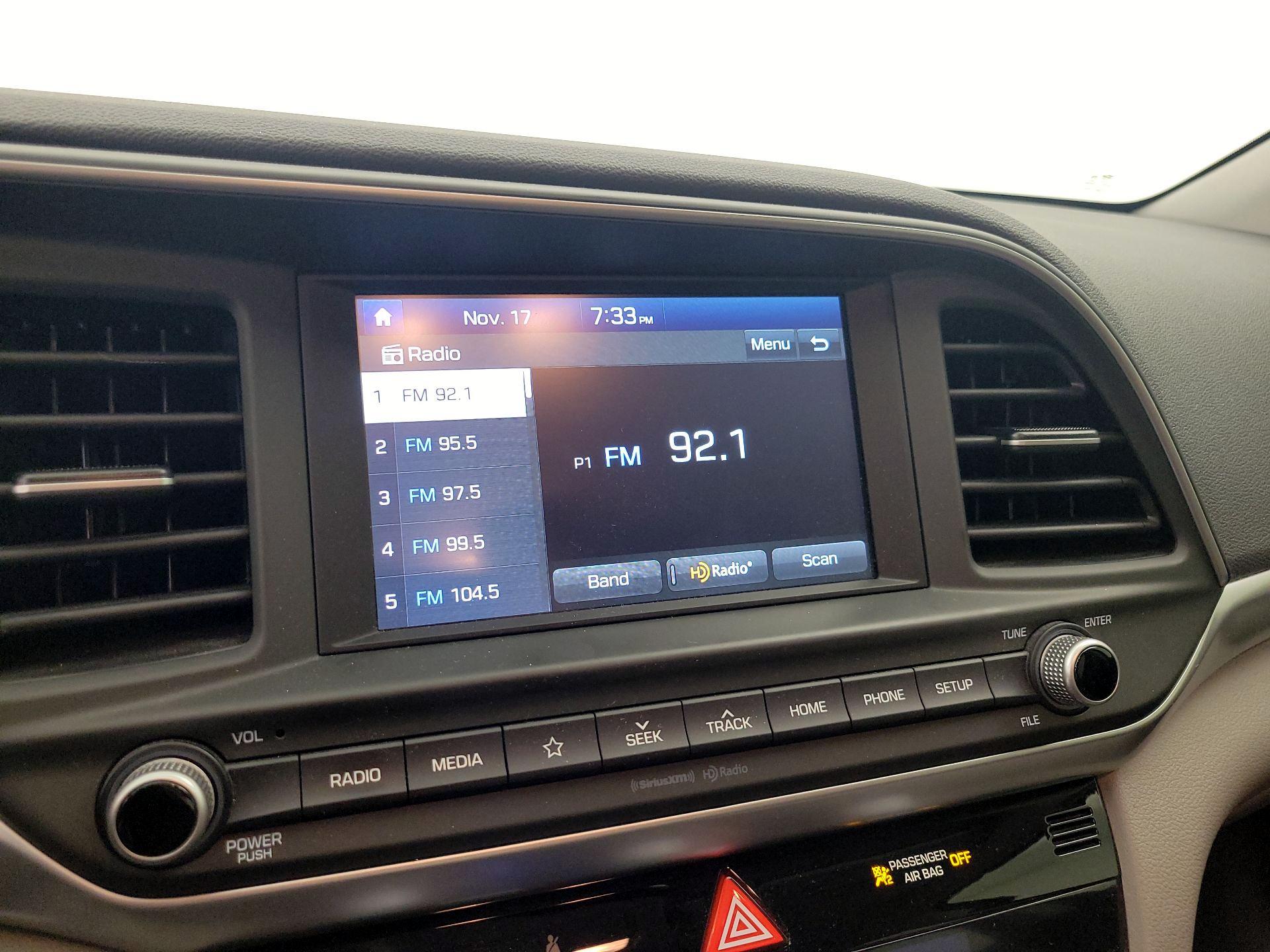 Thumbnail: 2020 Hyundai Elantra - 15