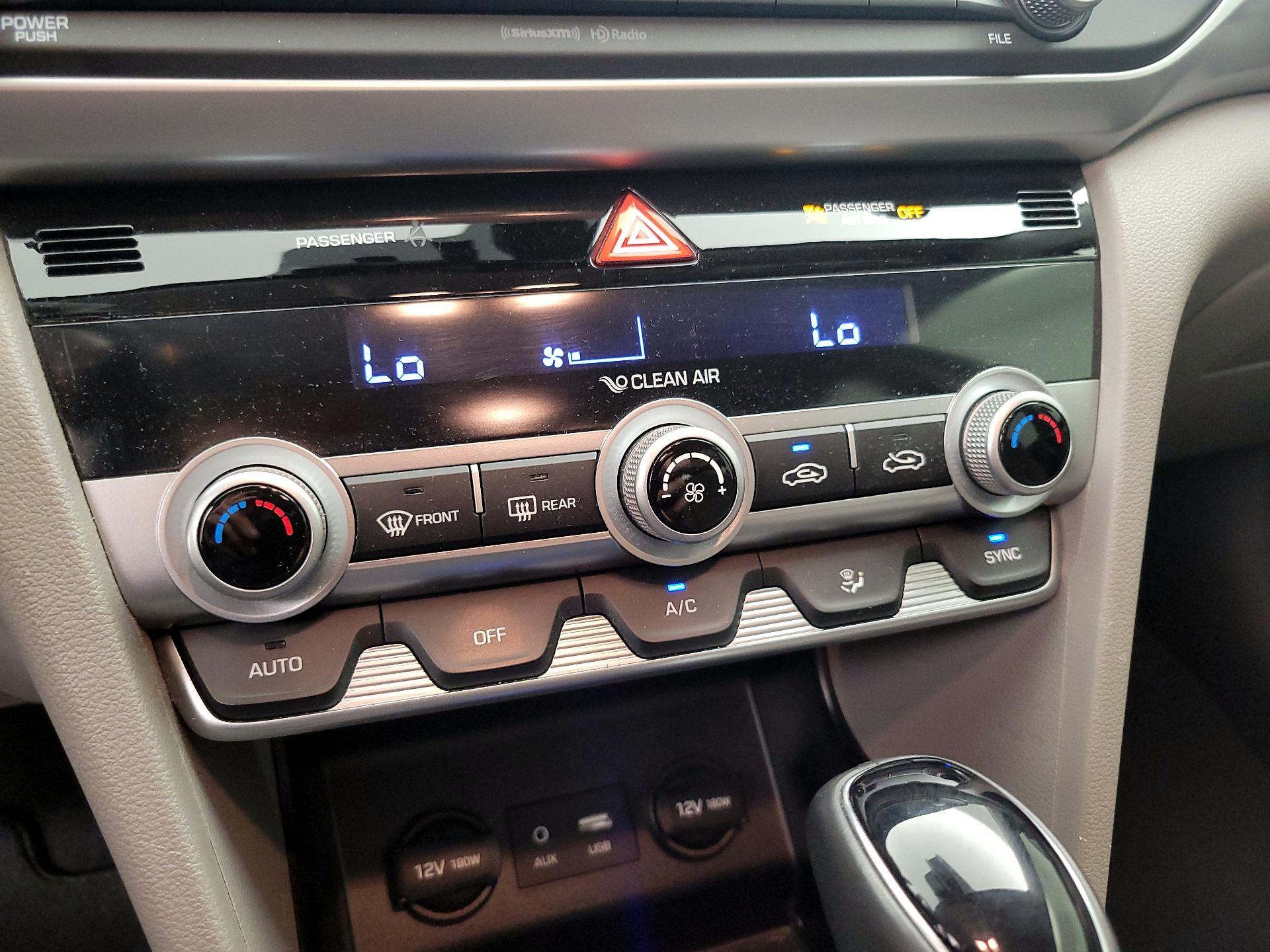 Thumbnail: 2020 Hyundai Elantra - 16