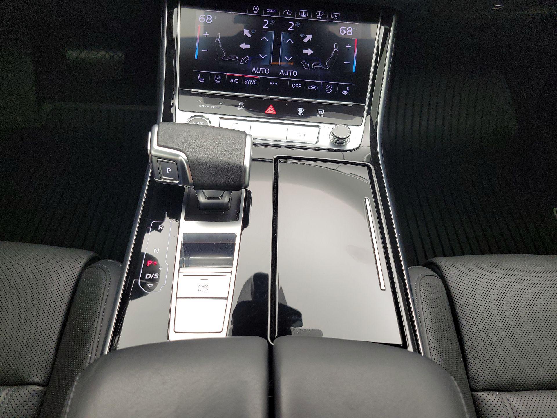 Thumbnail: 2021 Audi A8 - 18