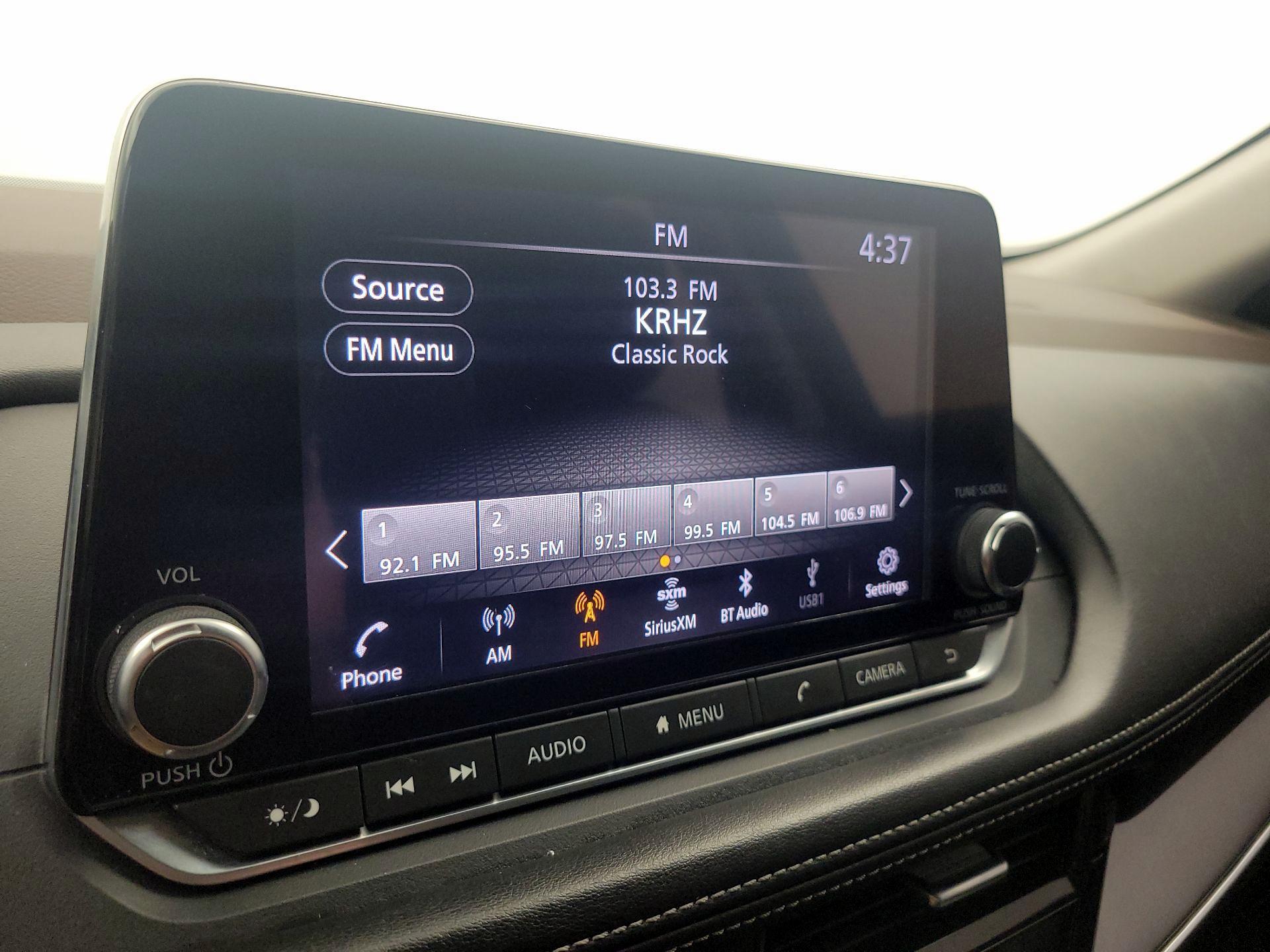 Thumbnail: 2022 Nissan Rogue - 15