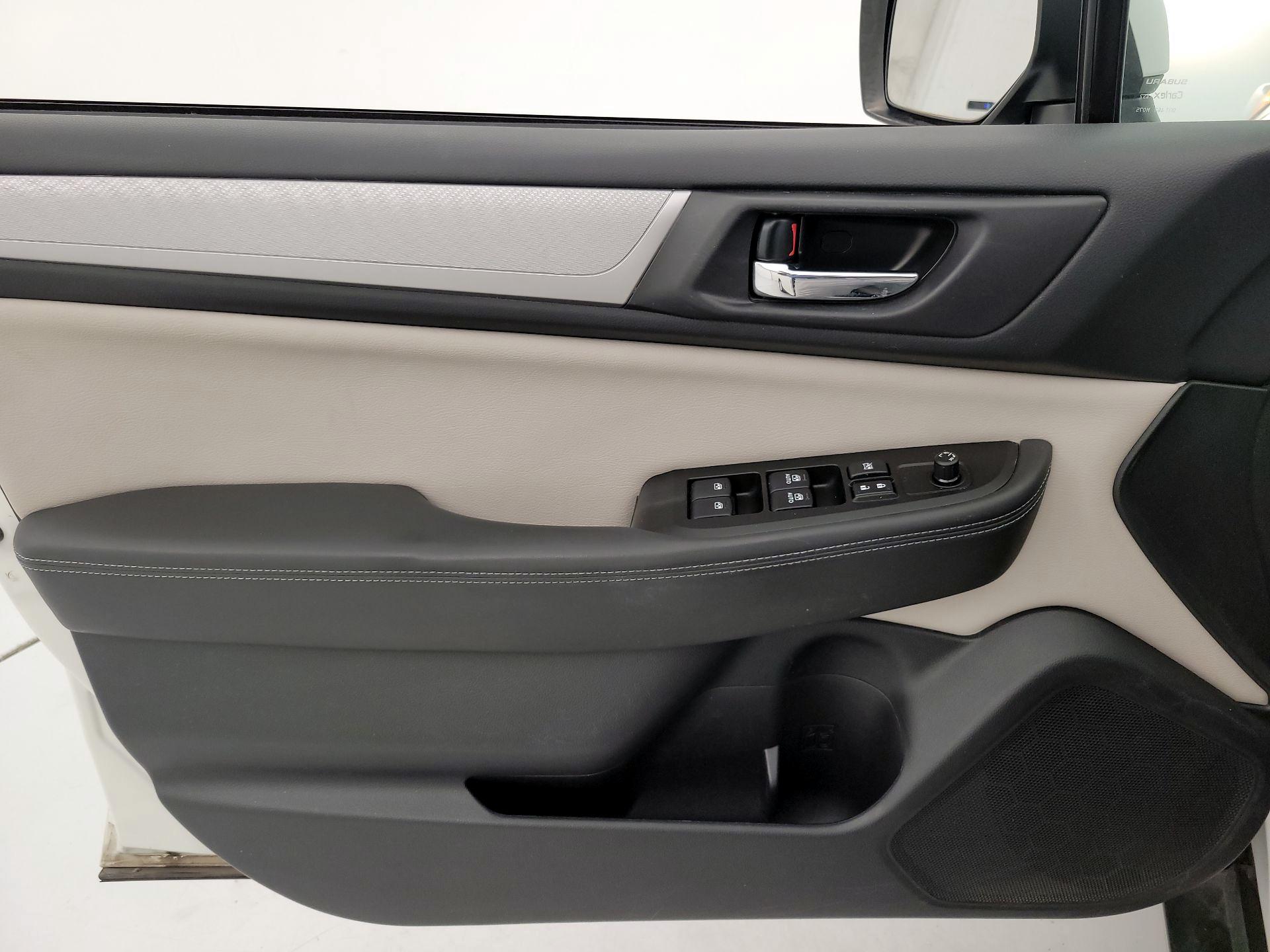 Thumbnail: 2015 Subaru Outback - 12