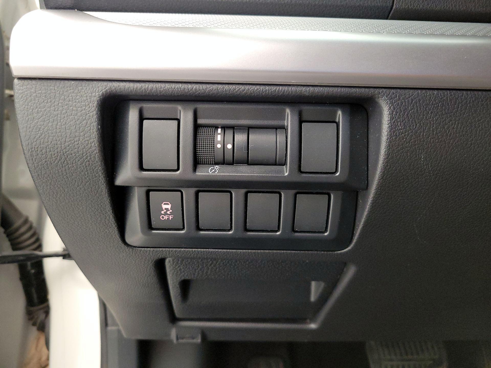 Thumbnail: 2015 Subaru Outback - 13