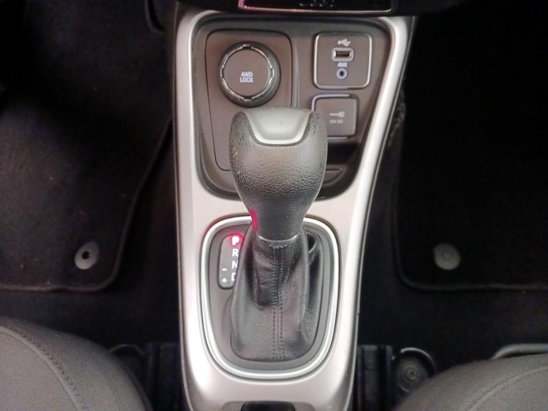 Thumbnail: 2017 Jeep Compass - 17