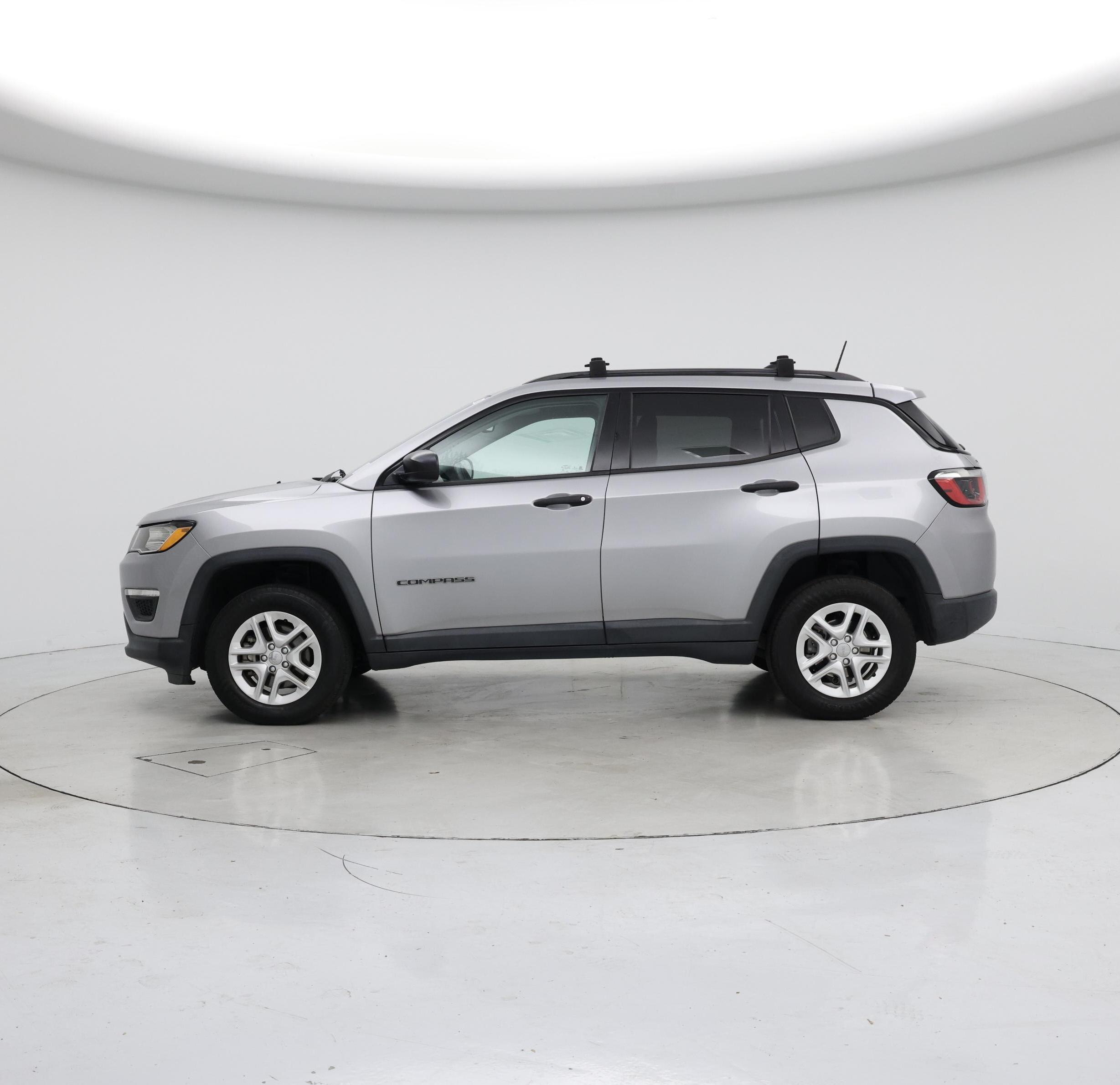 Thumbnail: 2017 Jeep Compass - 3