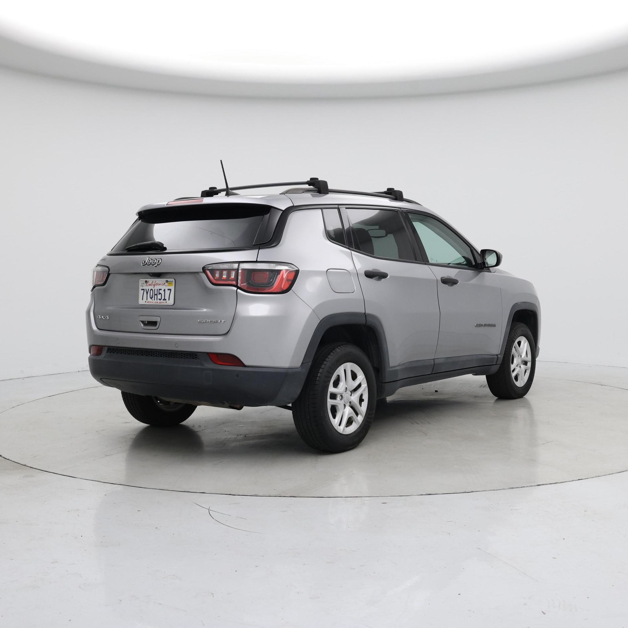 Thumbnail: 2017 Jeep Compass - 8
