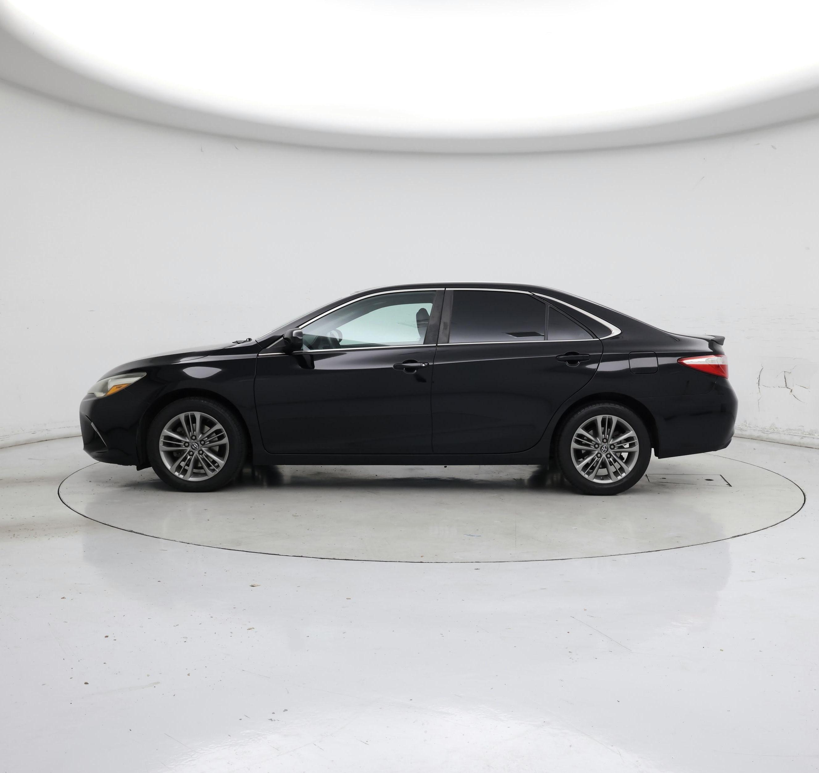Thumbnail: 2017 Toyota Camry - 3