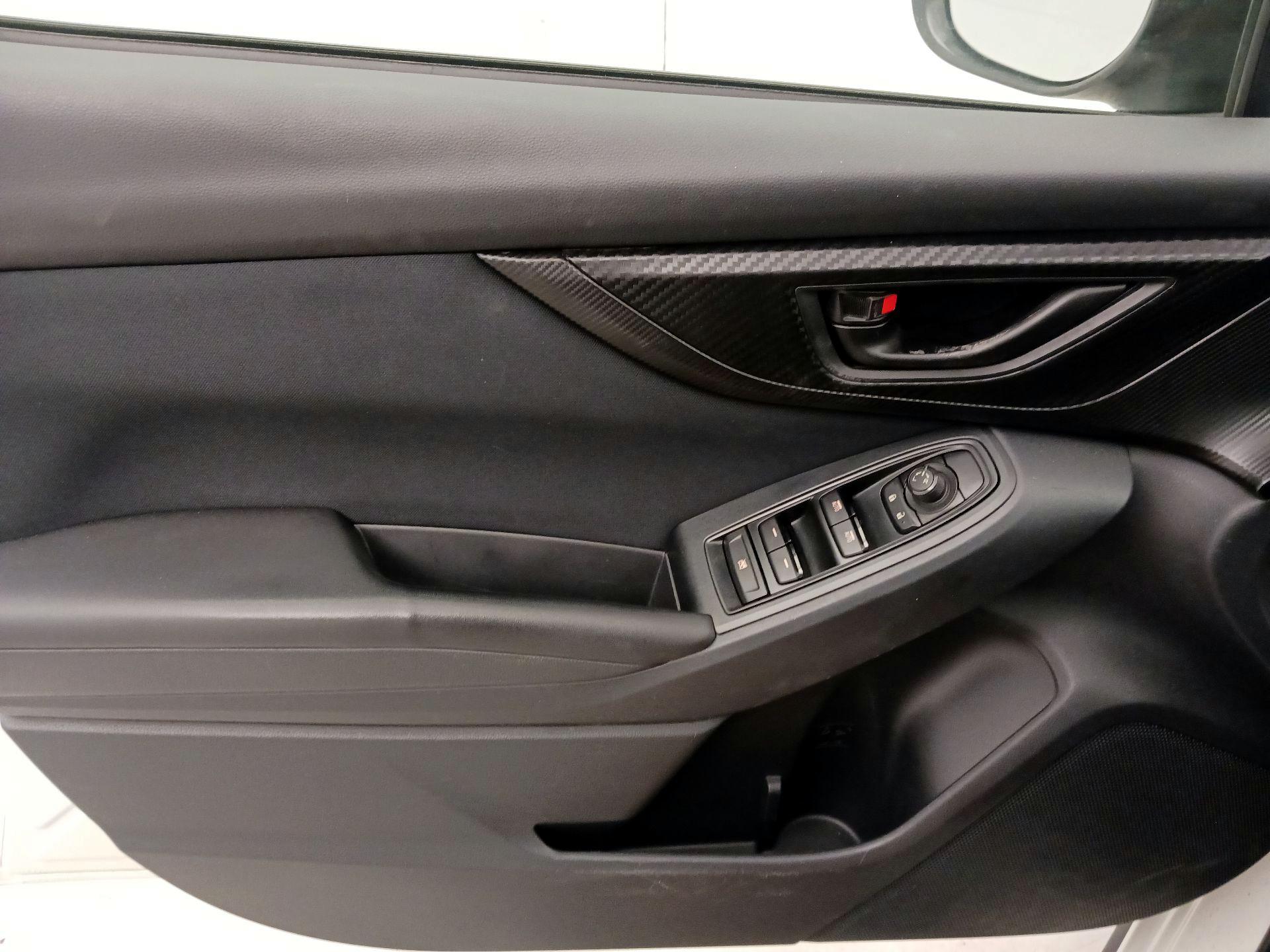 Thumbnail: 2018 Subaru Crosstrek - 12