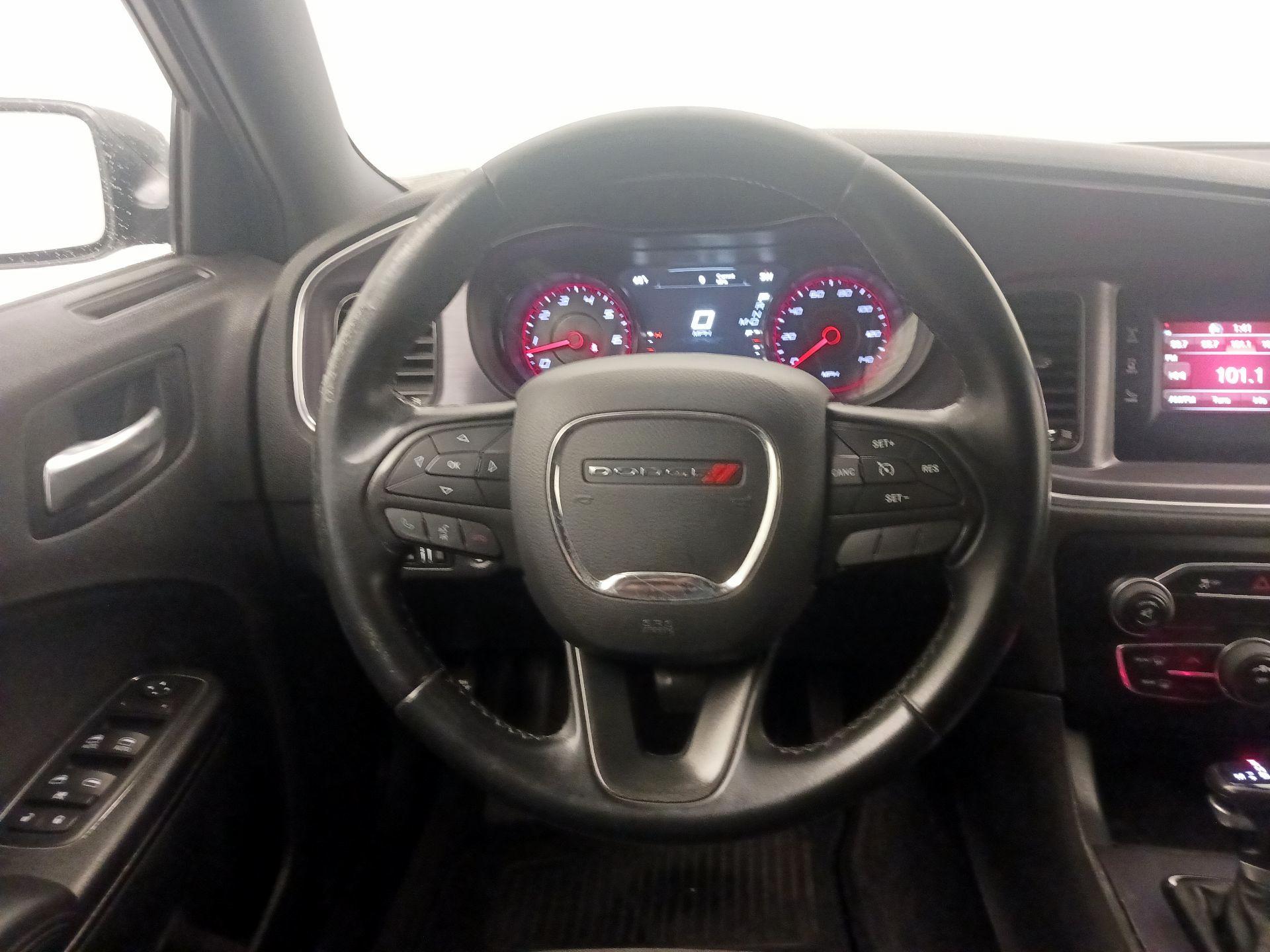 Thumbnail: 2016 Dodge Charger - 10