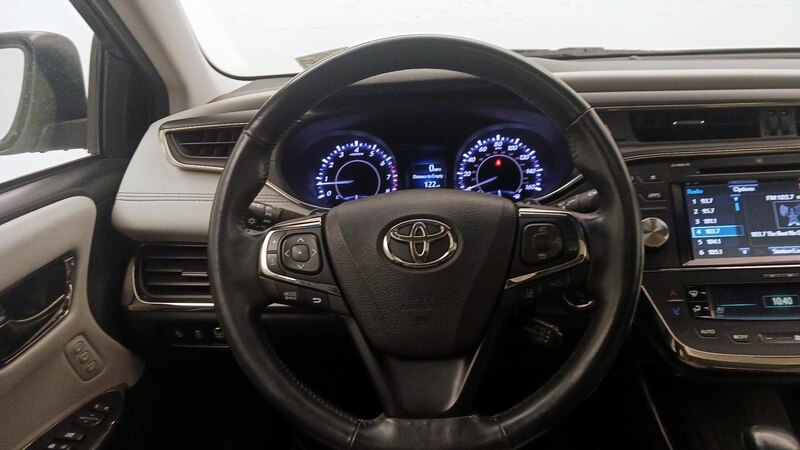 2016 Toyota Avalon Limited 10