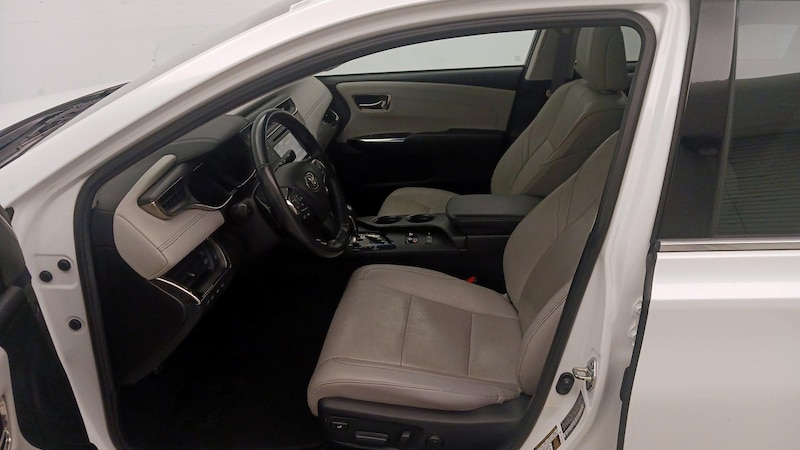 2016 Toyota Avalon Limited 11