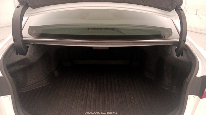 2016 Toyota Avalon Limited 20
