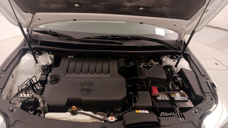 2016 Toyota Avalon Limited 21