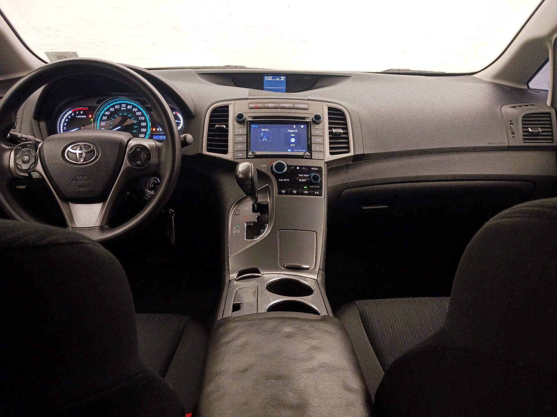Thumbnail: 2015 Toyota Venza - 9