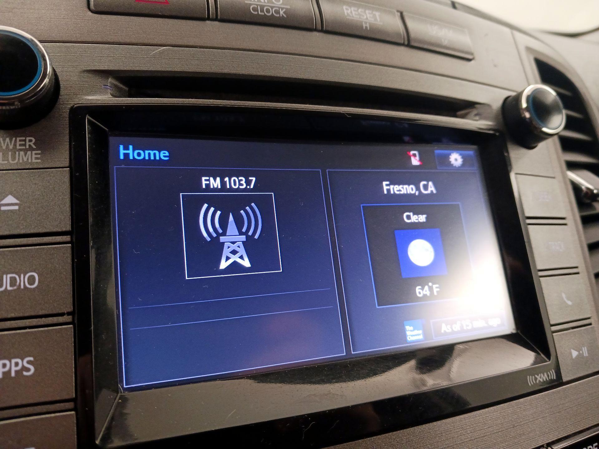 Thumbnail: 2015 Toyota Venza - 15