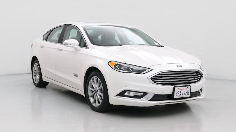 2017 Ford Fusion SE Hero Image