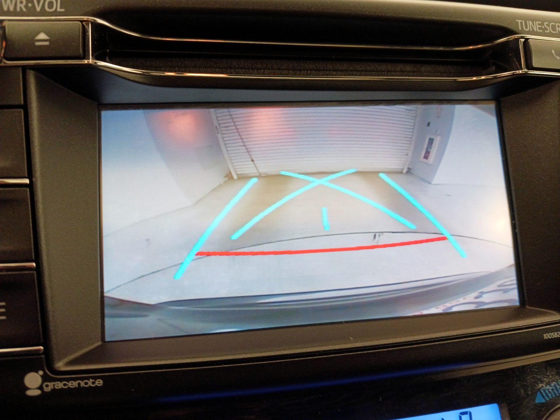 Thumbnail: 2016 Toyota RAV4 - 14