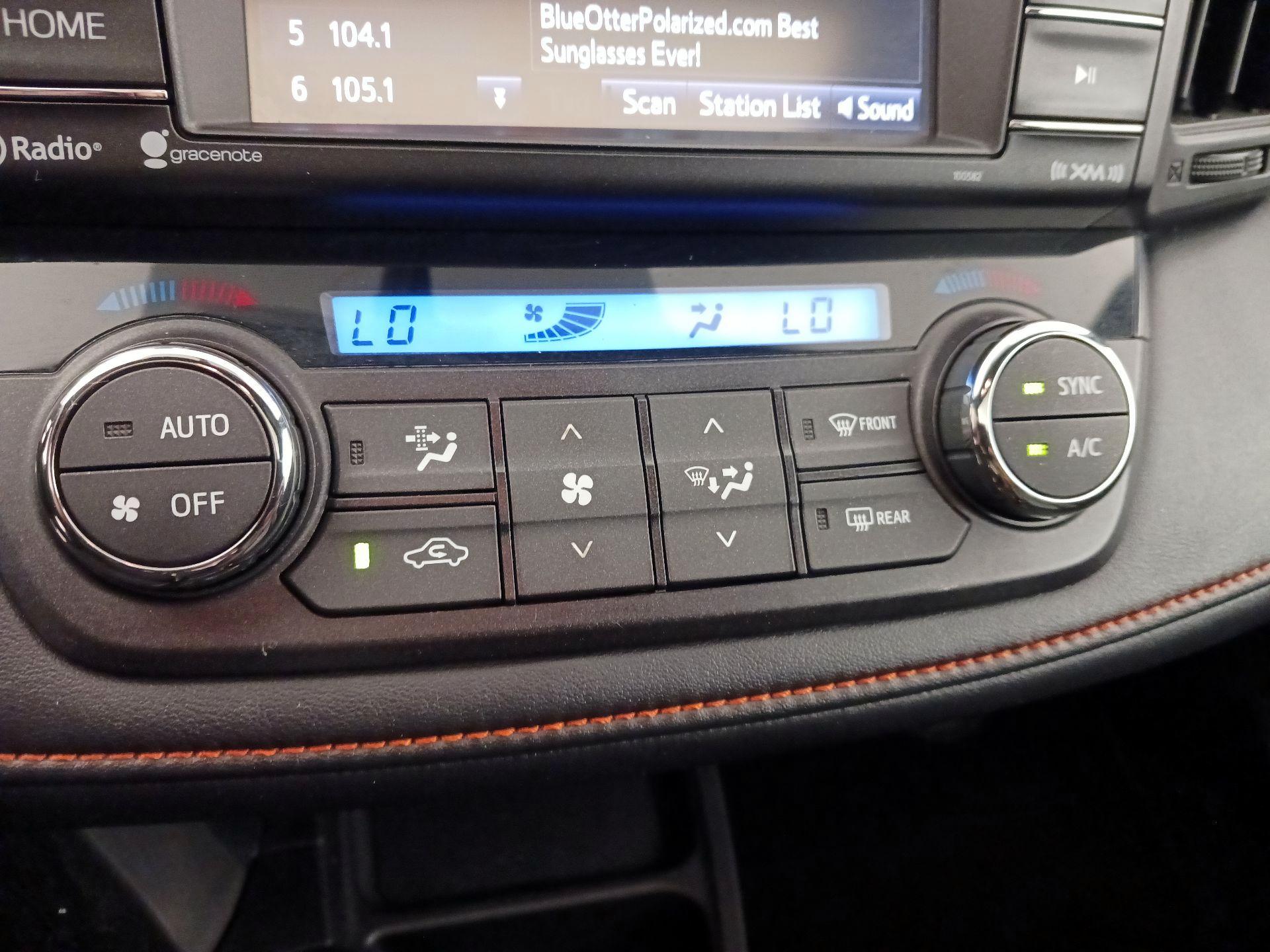 Thumbnail: 2016 Toyota RAV4 - 16