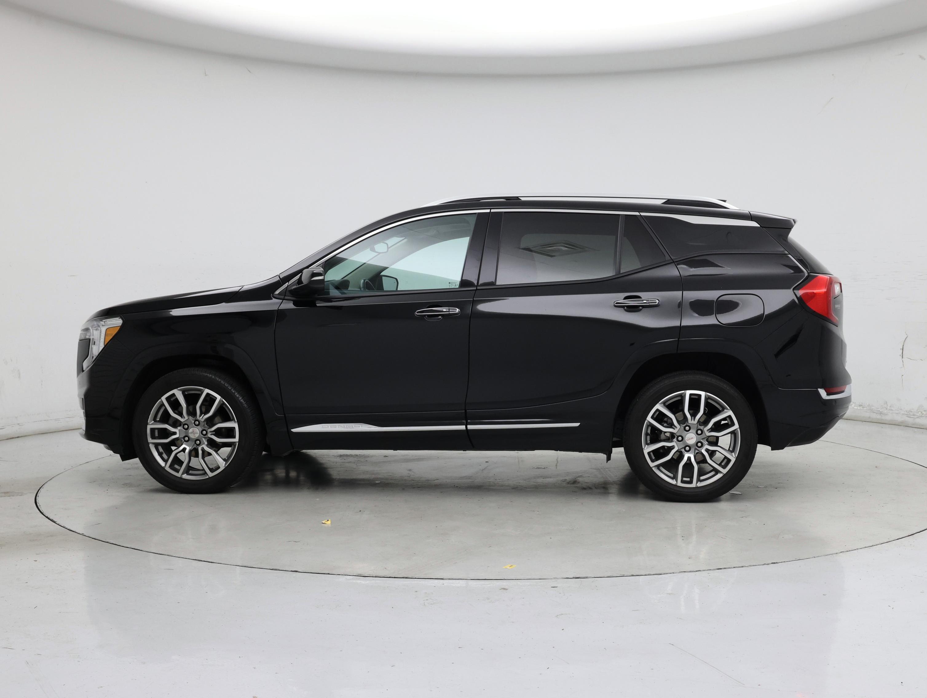 Thumbnail: 2022 GMC Terrain - 3