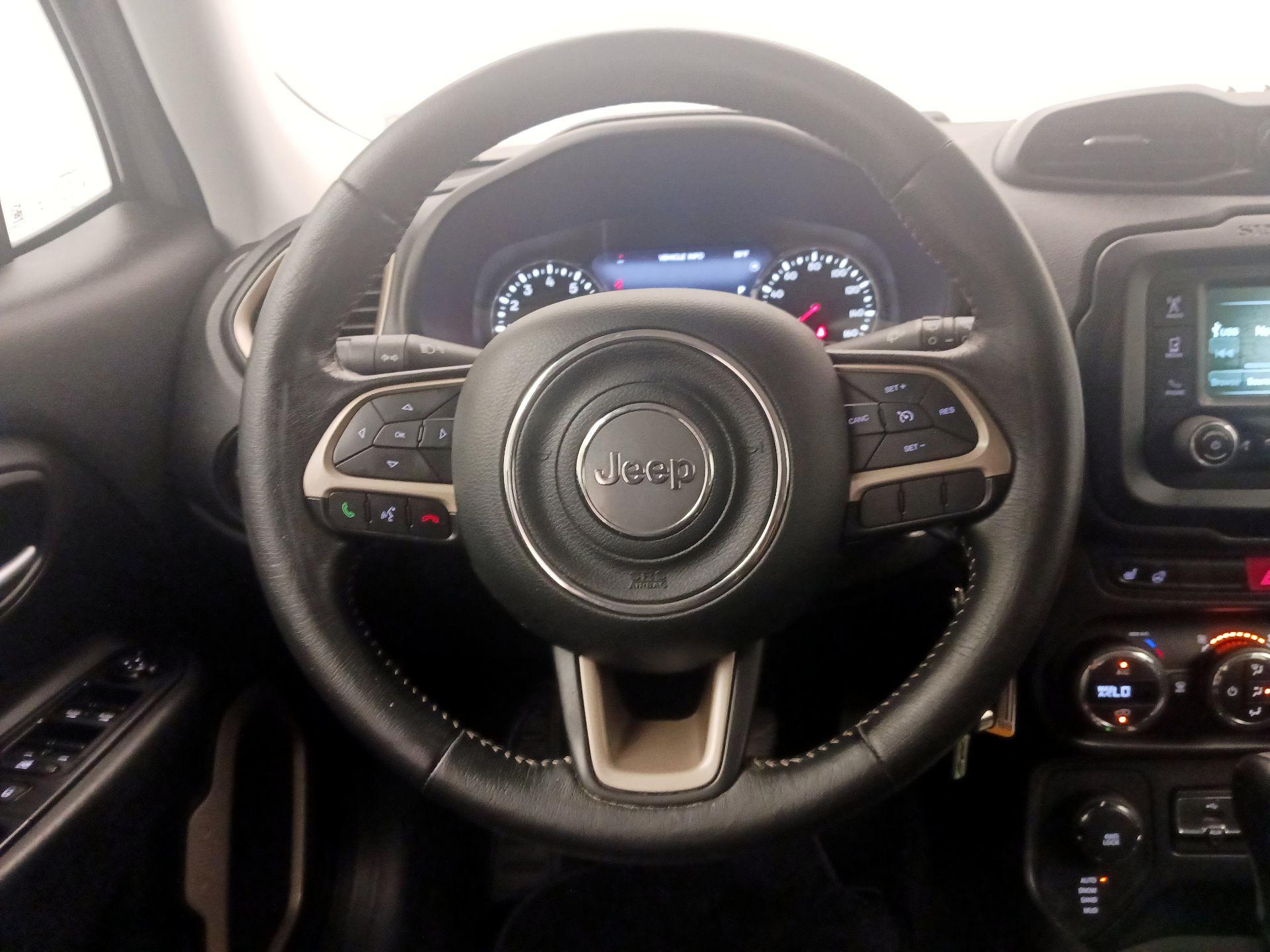 Thumbnail: 2015 Jeep Renegade - 10