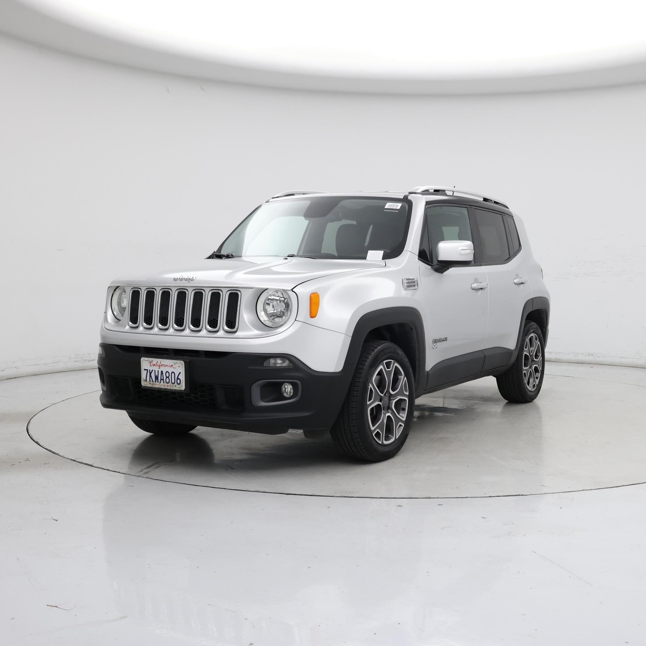 Thumbnail: 2015 Jeep Renegade - 4
