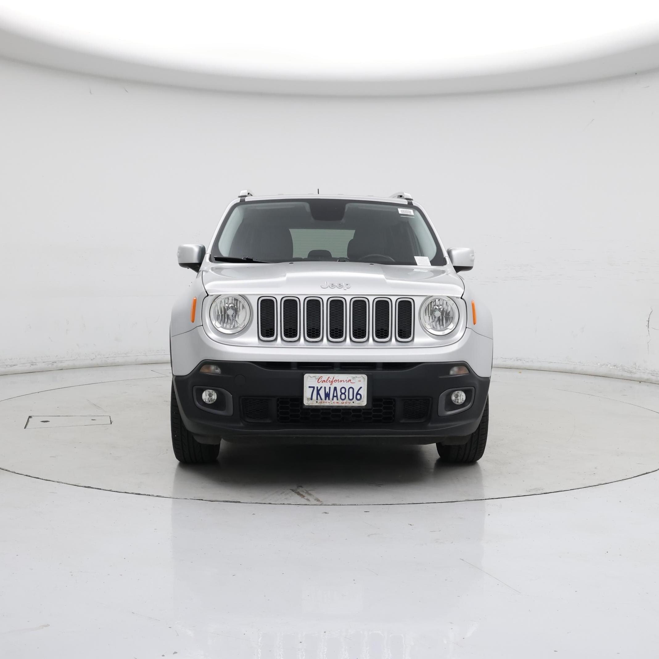 Thumbnail: 2015 Jeep Renegade - 5