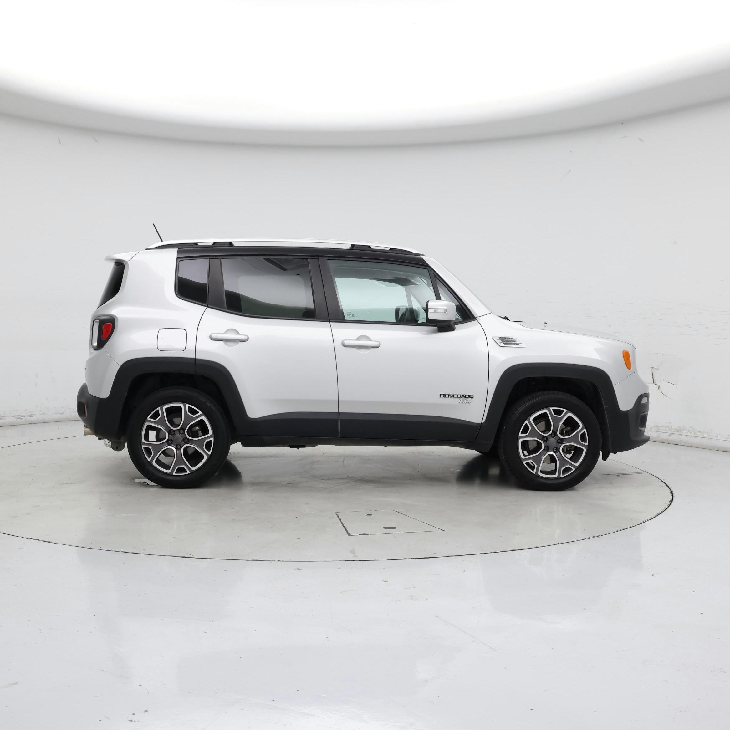 Thumbnail: 2015 Jeep Renegade - 7