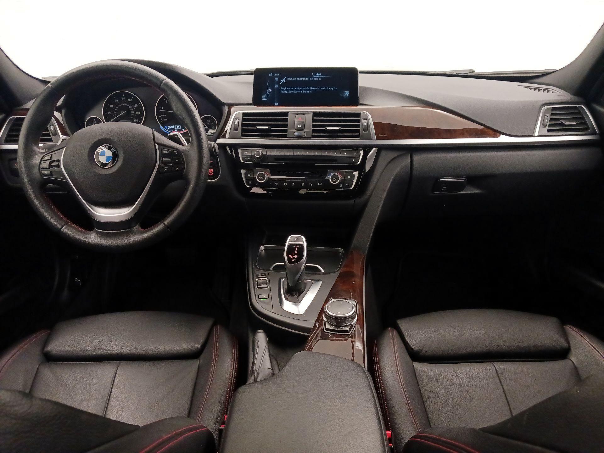 Thumbnail: 2016 BMW 3 Series - 9