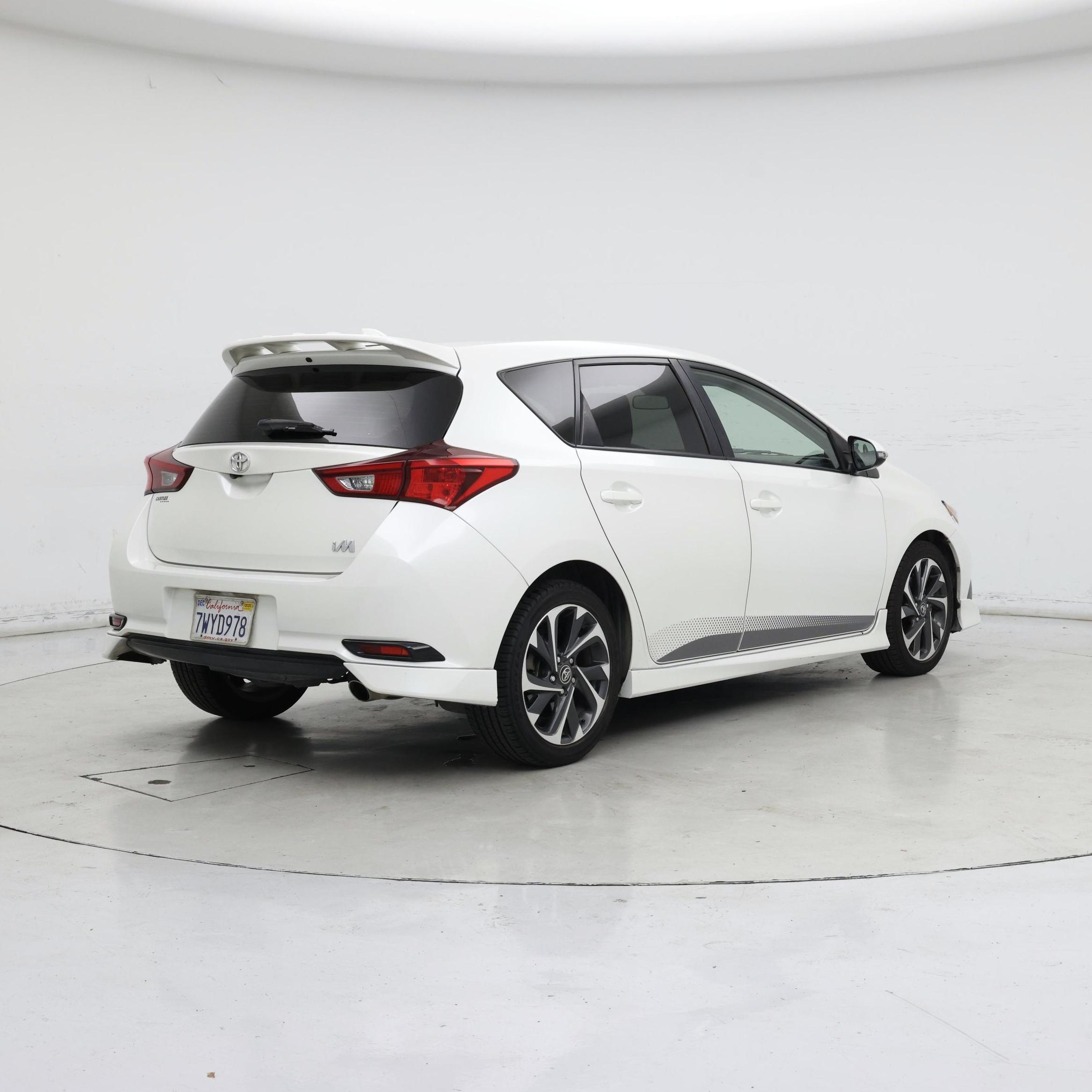 Thumbnail: 2017 Toyota Corolla iM - 8