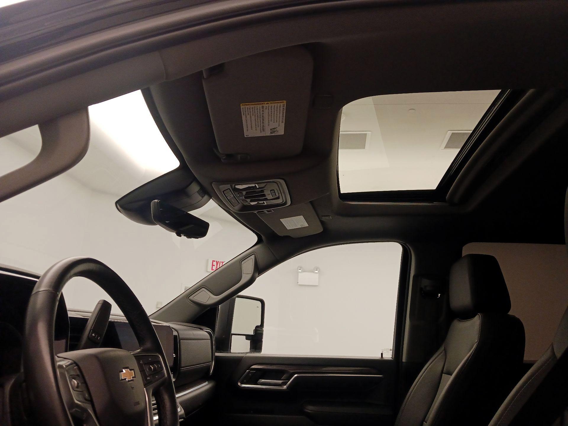 Thumbnail: 2024 Chevrolet Silverado 2500 - 19