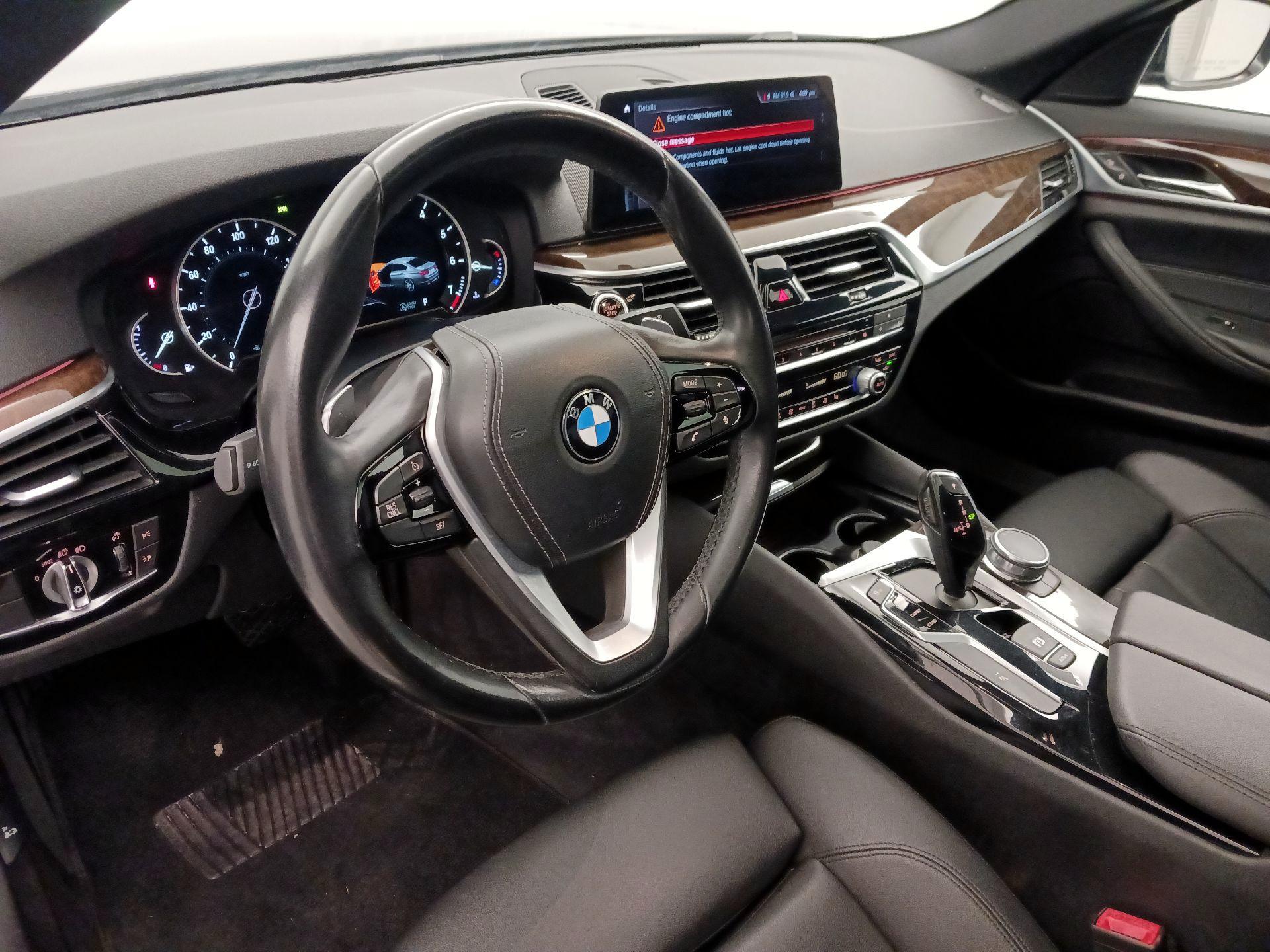 Thumbnail: 2017 BMW 5 Series - 9