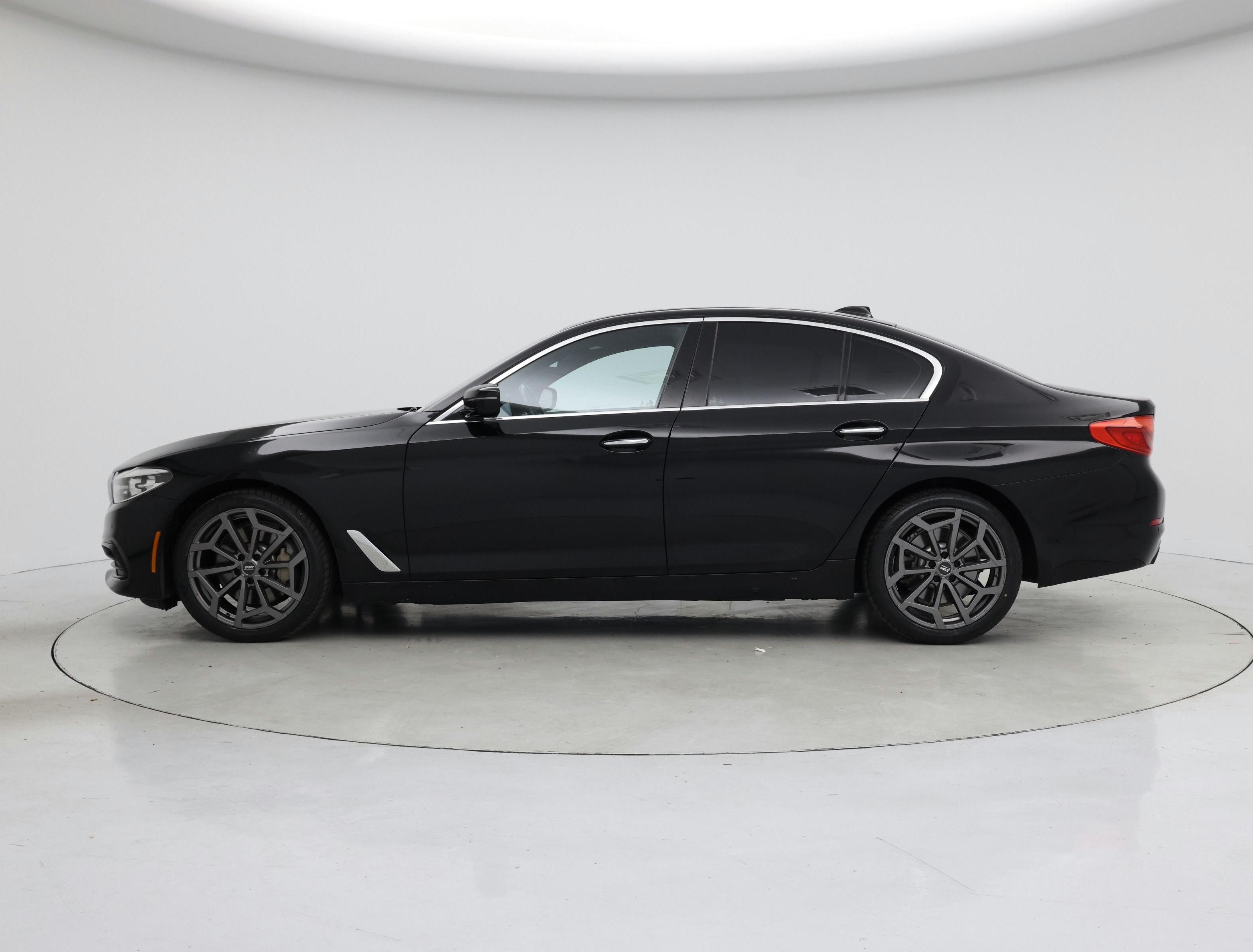 Thumbnail: 2017 BMW 5 Series - 3