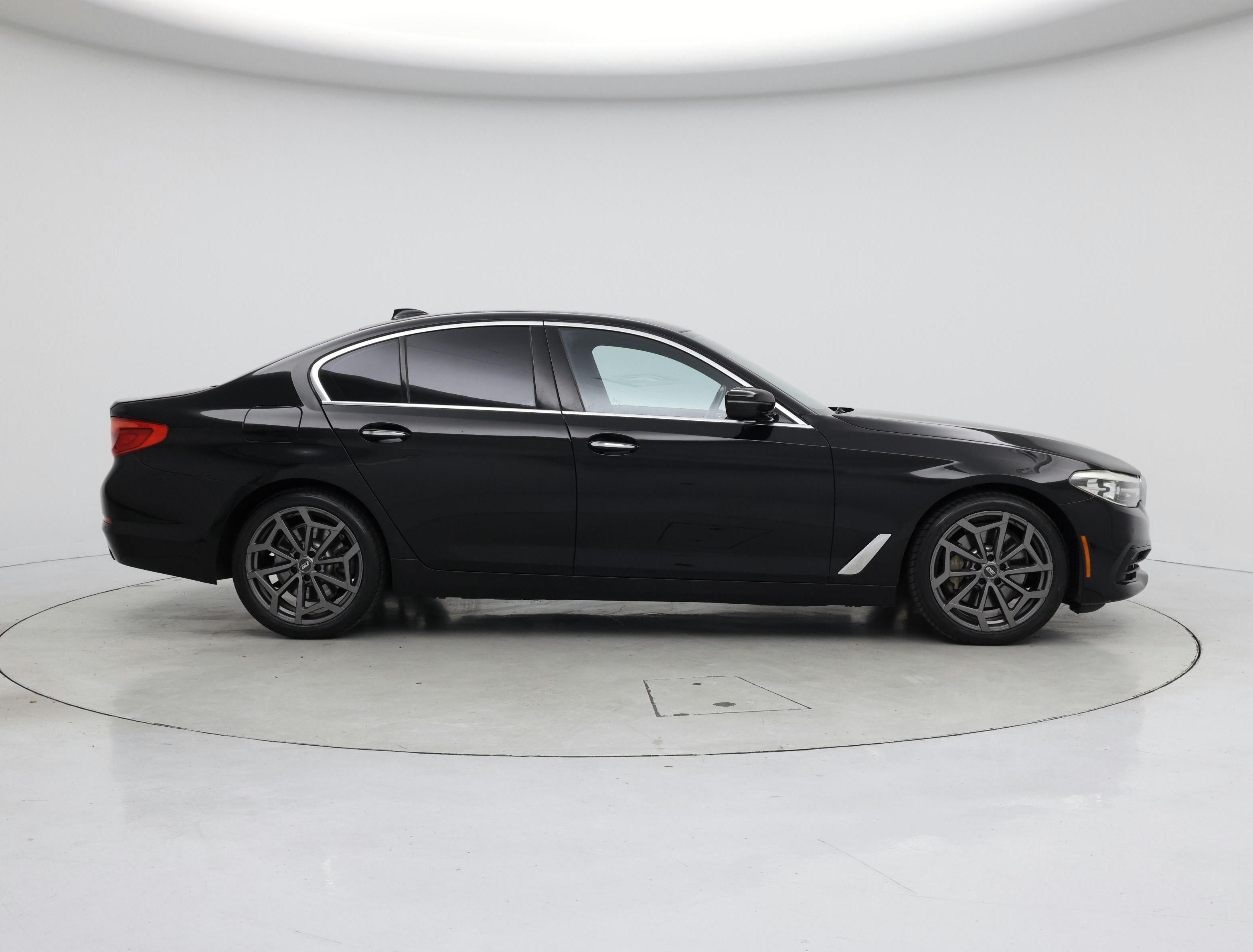 Thumbnail: 2017 BMW 5 Series - 7