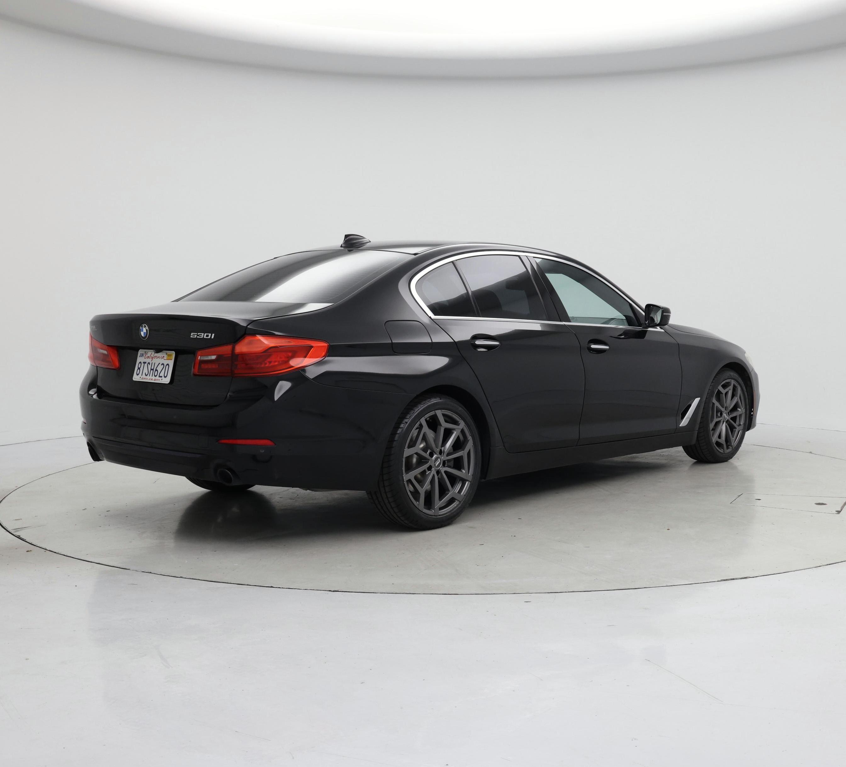 Thumbnail: 2017 BMW 5 Series - 8
