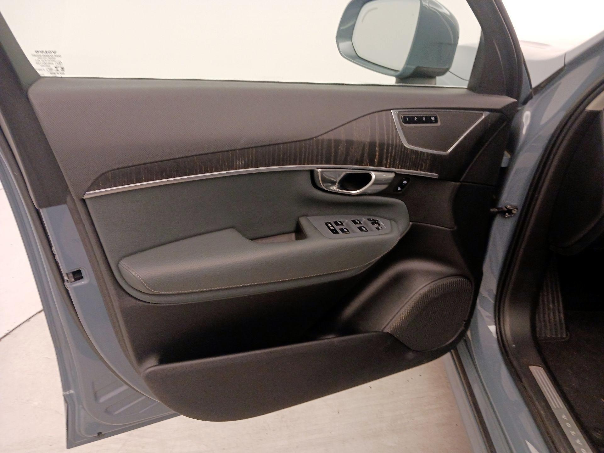 Thumbnail: 2020 Volvo XC90 - 12