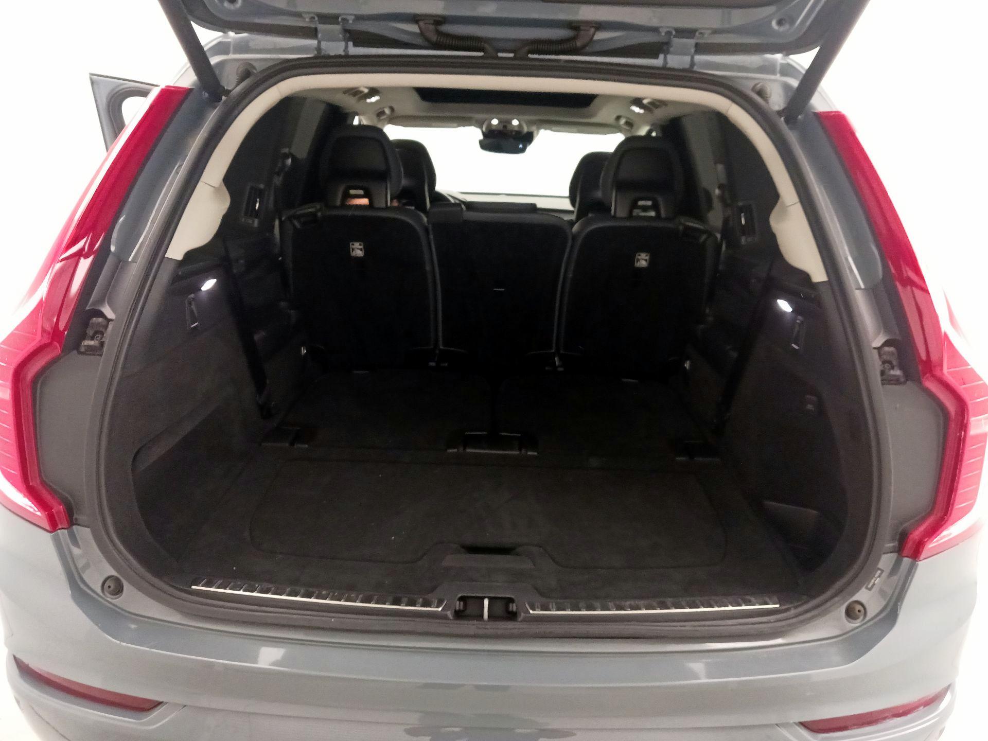 Thumbnail: 2020 Volvo XC90 - 20