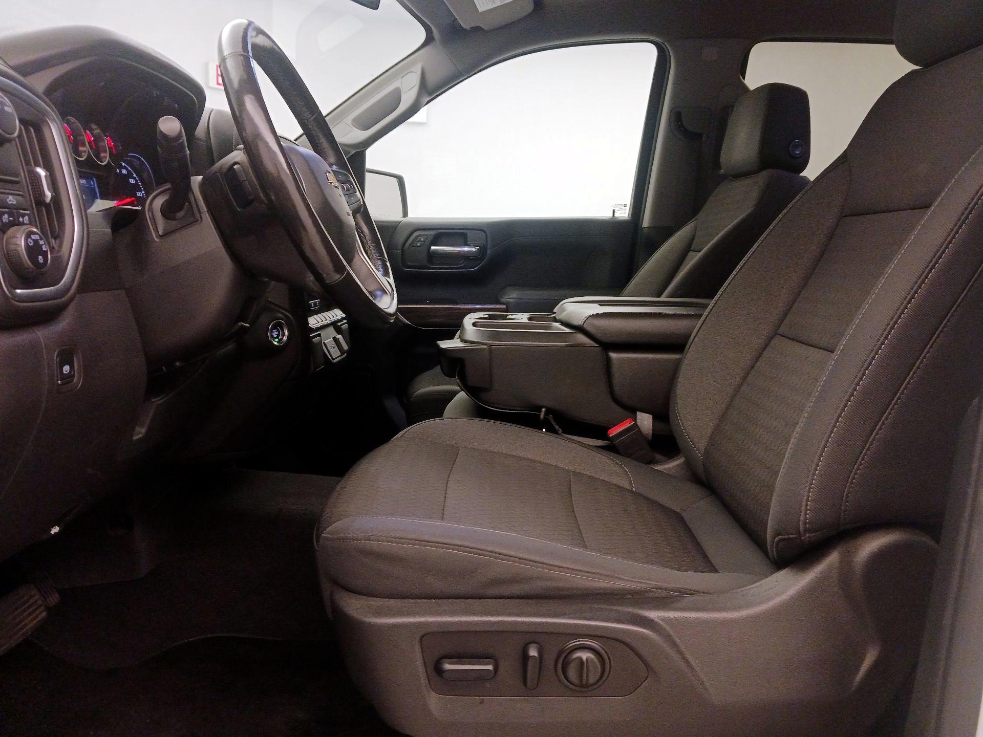 Thumbnail: 2020 Chevrolet Silverado 1500 - 11