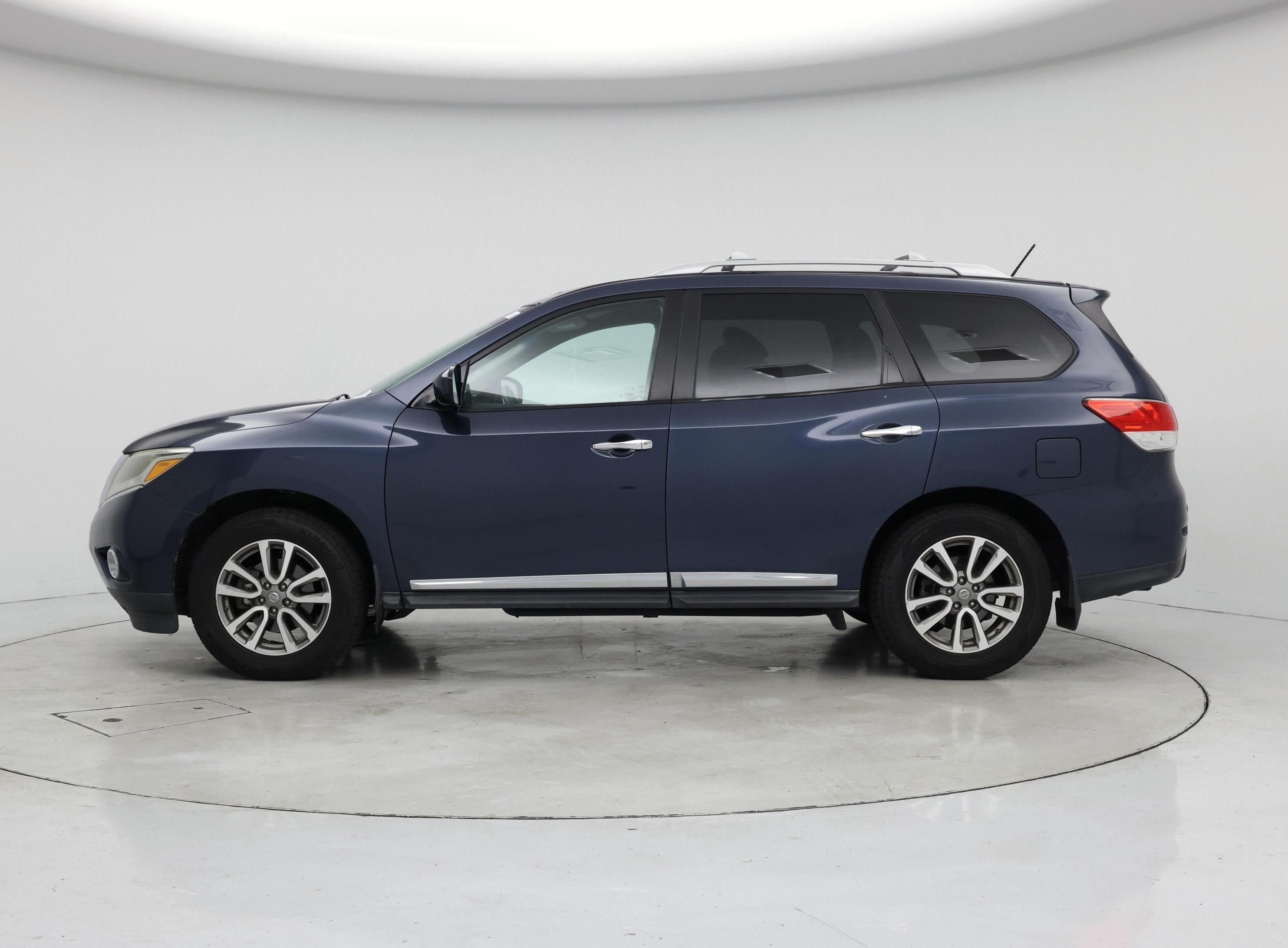 Thumbnail: 2014 Nissan Pathfinder - 3