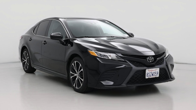 2019 Toyota Camry SE Hero Image