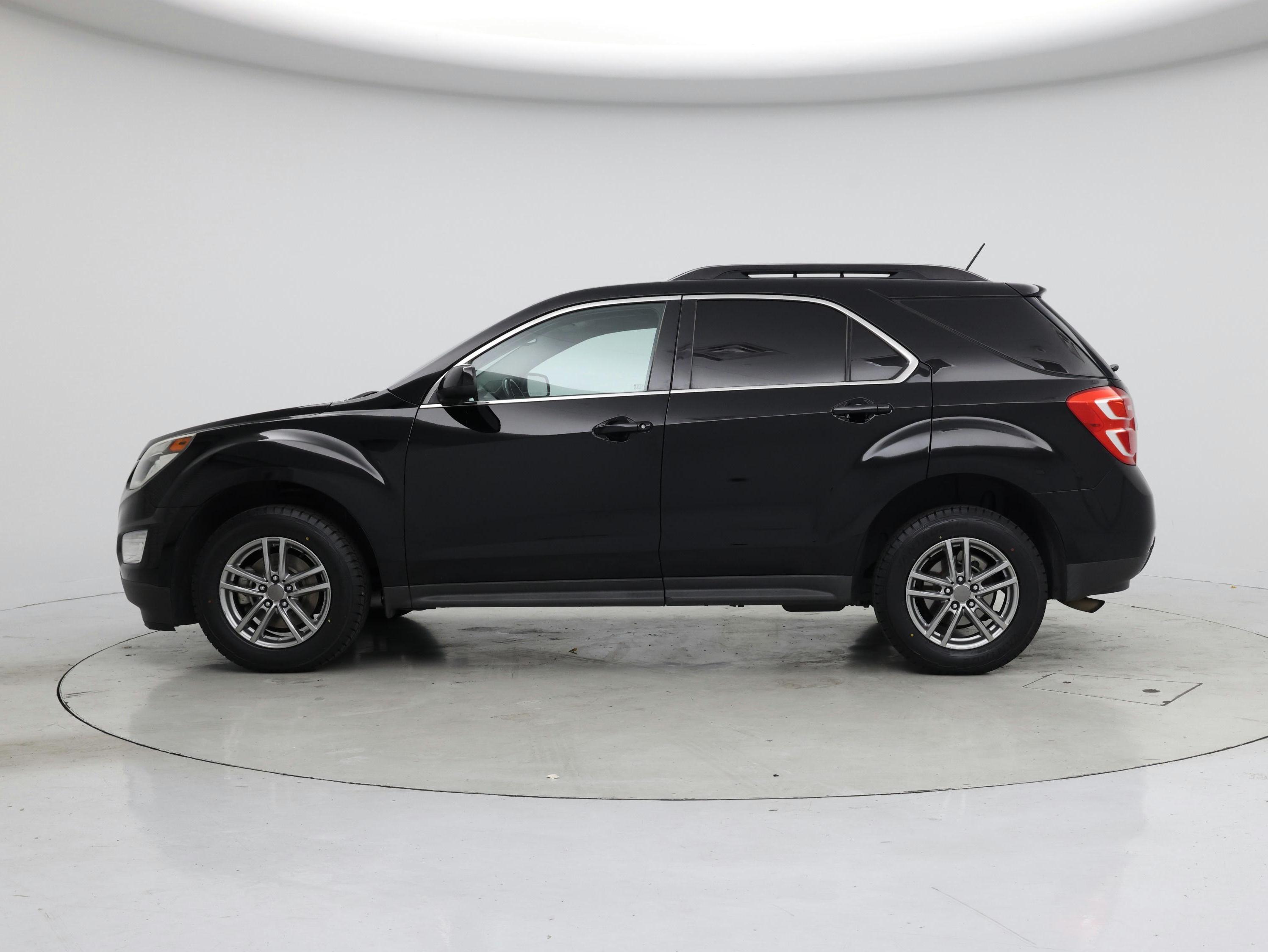 Thumbnail: 2017 Chevrolet Equinox - 3