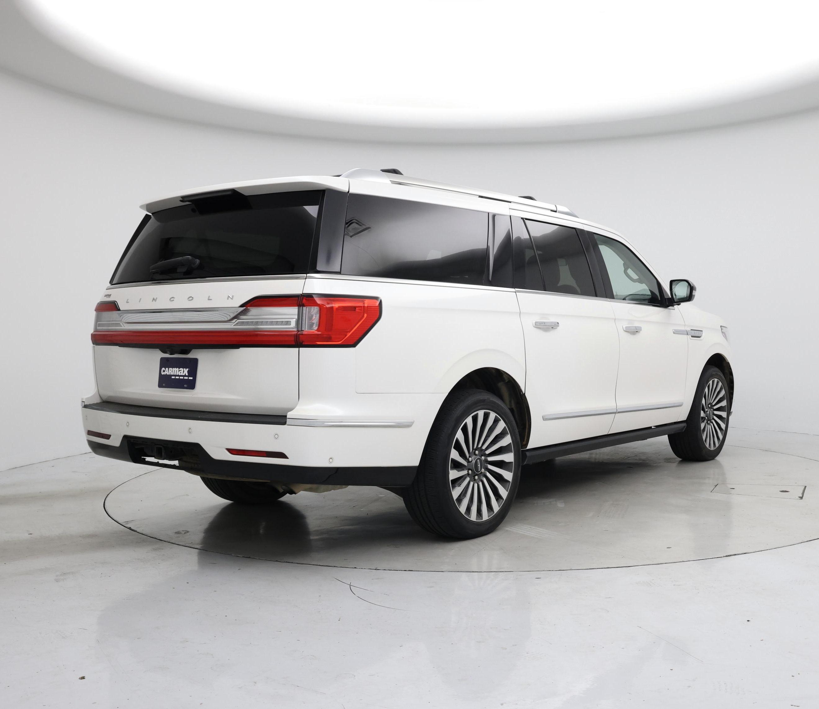 Thumbnail: 2018 Lincoln Navigator L - 8