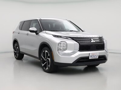 Silver 2022 Mitsubishi Outlander ES