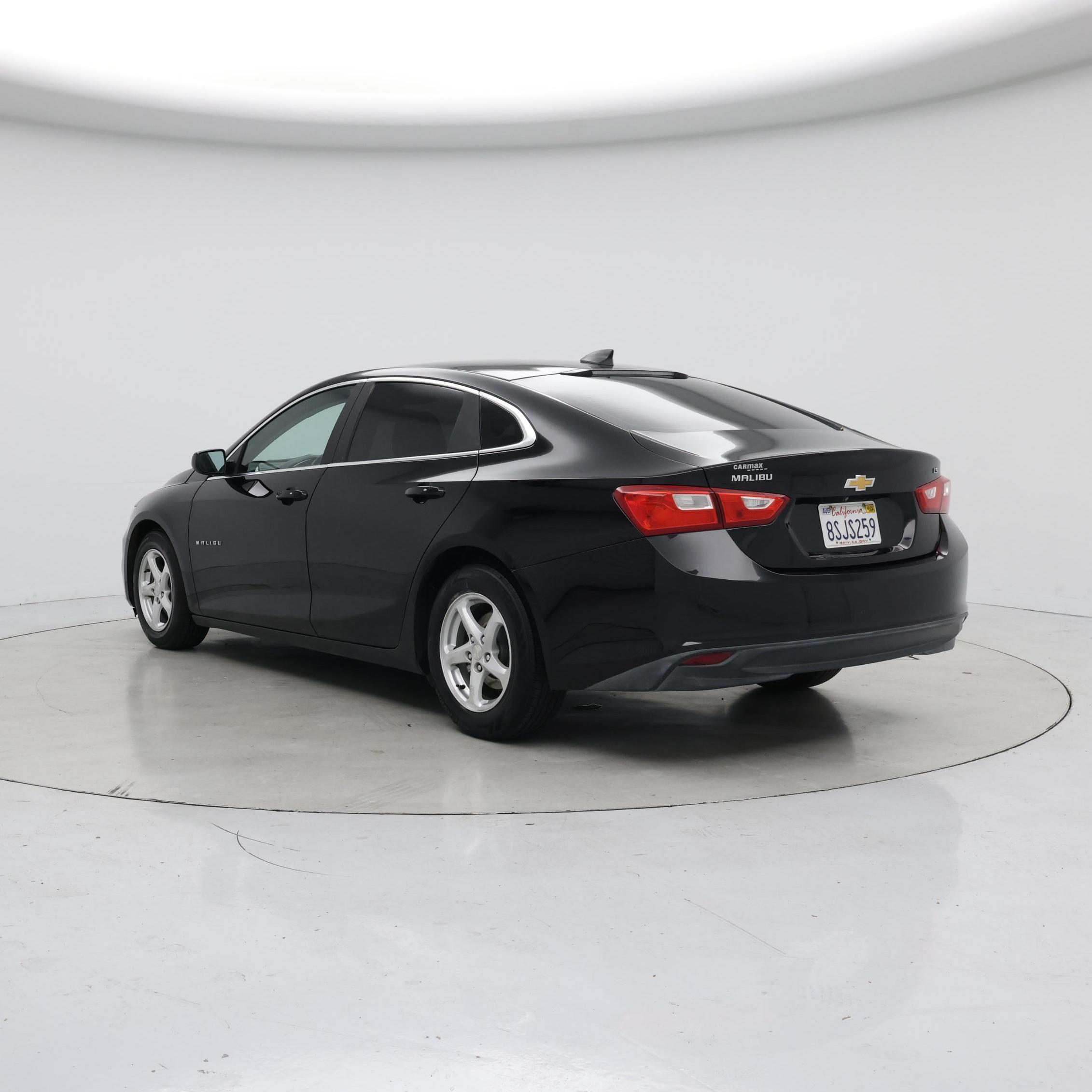Thumbnail: 2016 Chevrolet Malibu - 2